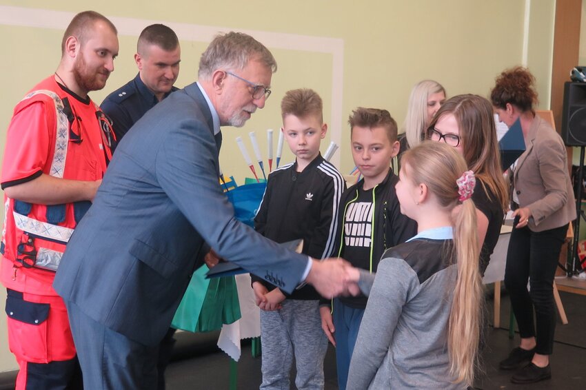 Powiększ: